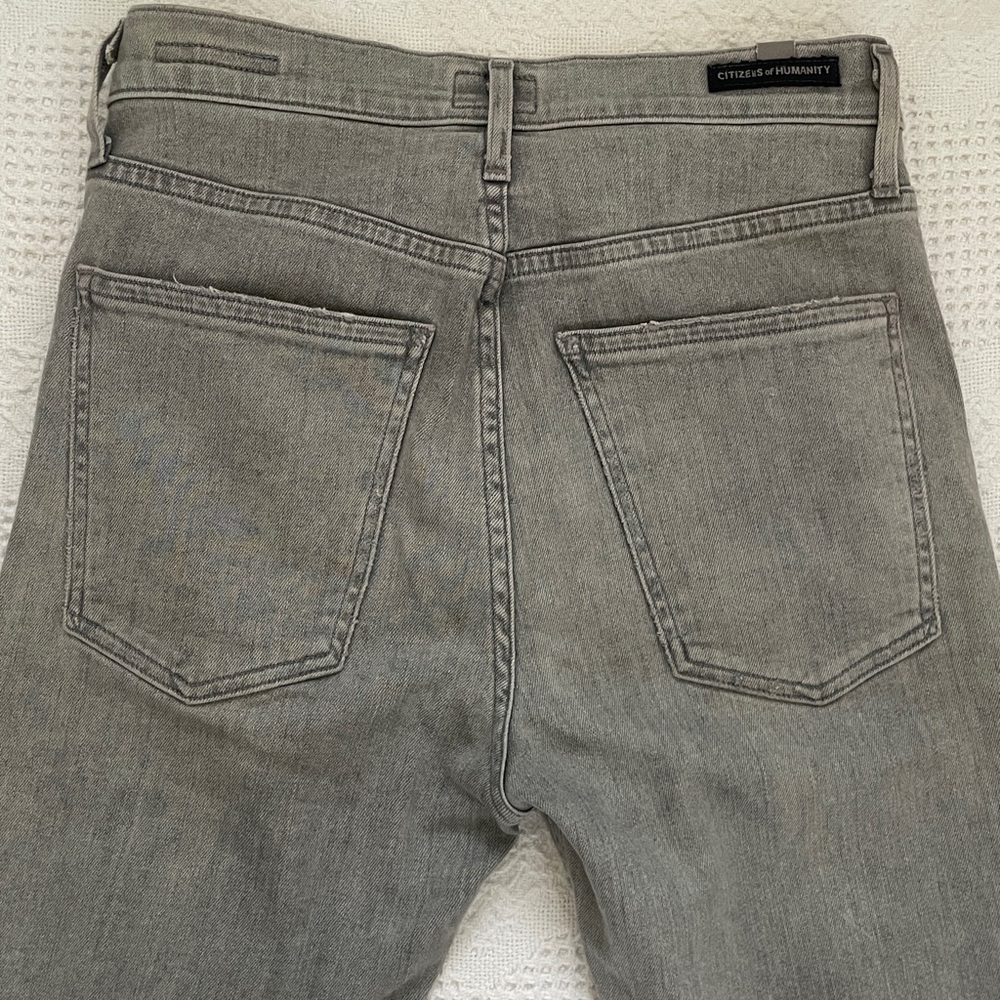 Citizens of Humanity Drew Fray High Rise Flare Crop Ankle Size 26 Ash Gray - Picture 8 of 13